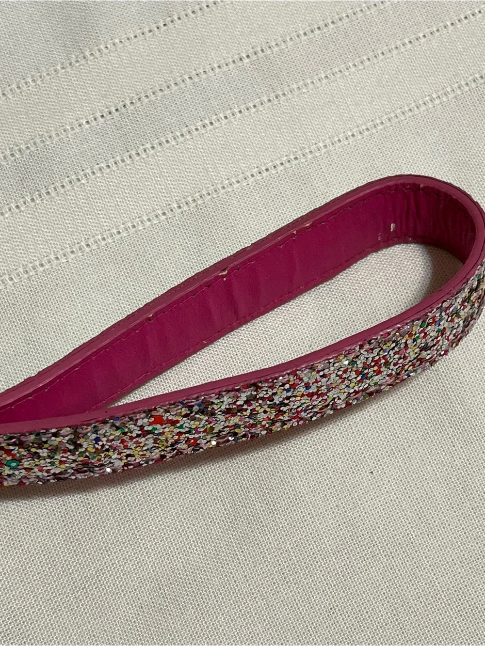 Betsey Johnson Pink Glitter Dog Leash with Gold Hardware